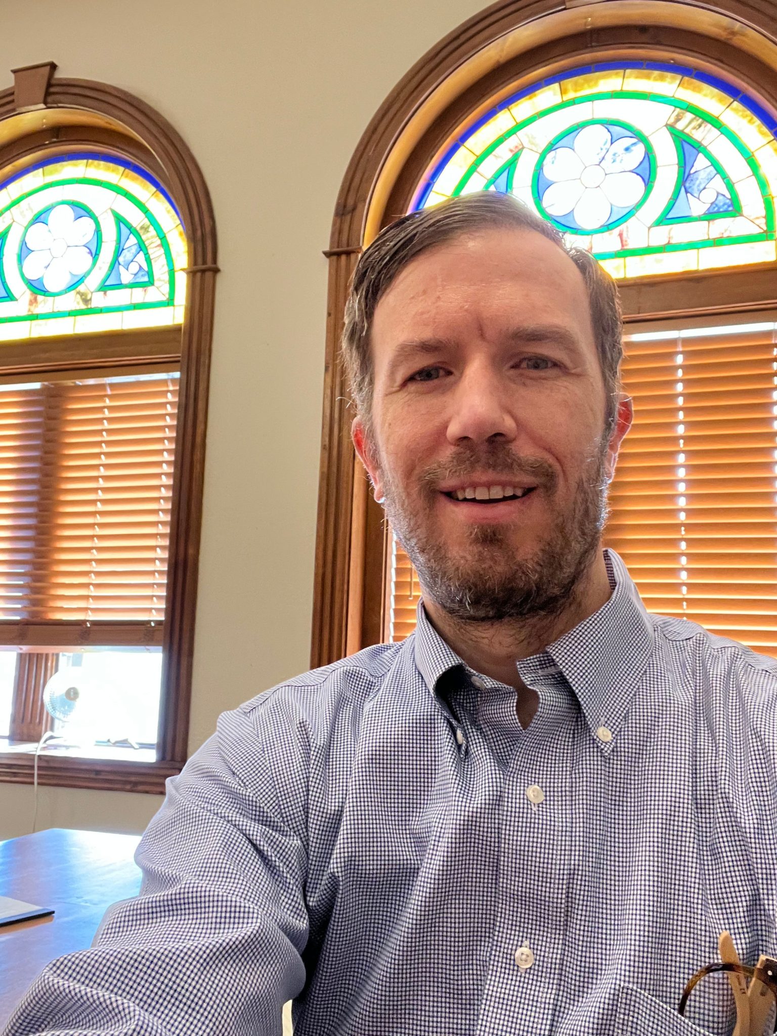 Carl Arnold photo in office