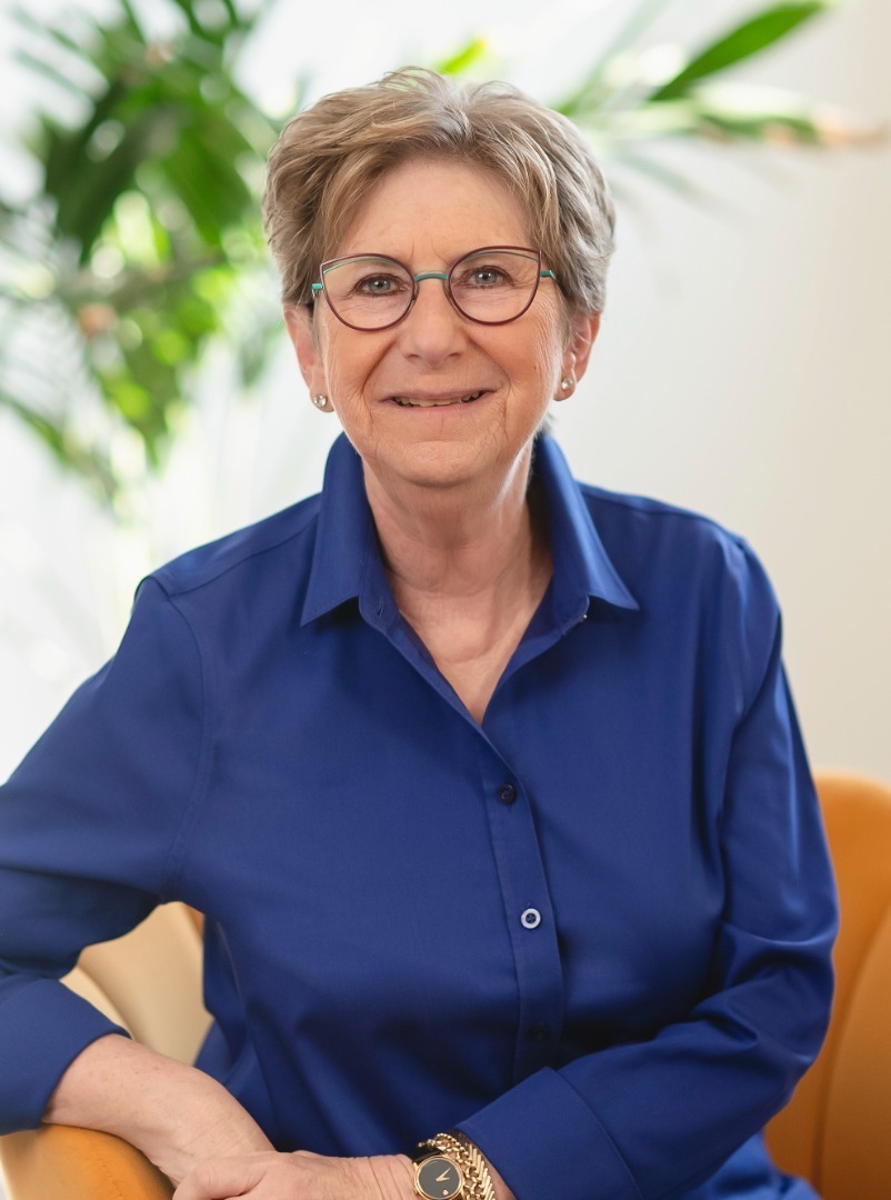 Robin Zelinger-Casway, LCSW, PC
